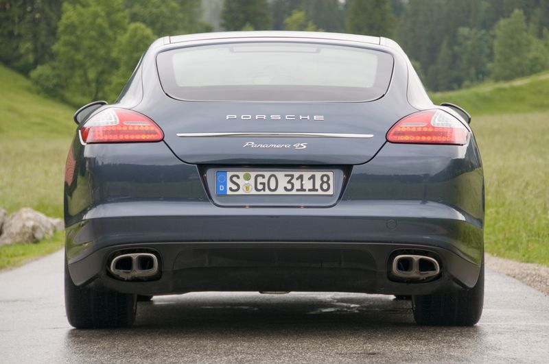  Porsche Panamera      (63 )