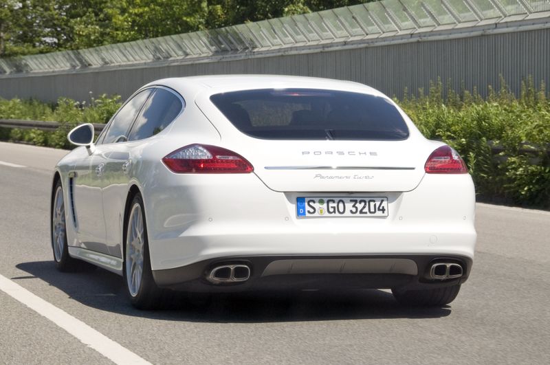  Porsche Panamera      (63 )