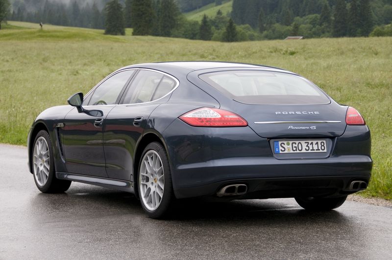  Porsche Panamera      (63 )