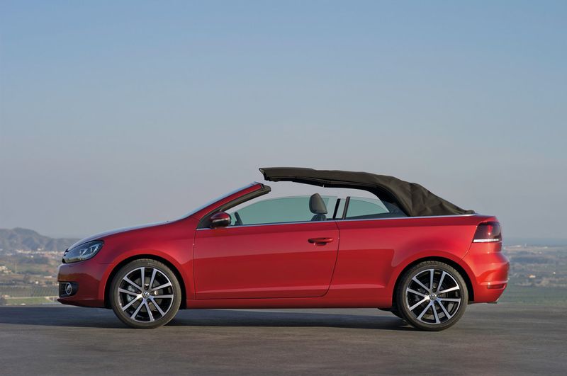 Volkswagen Golf Cabriolet -    (19 )