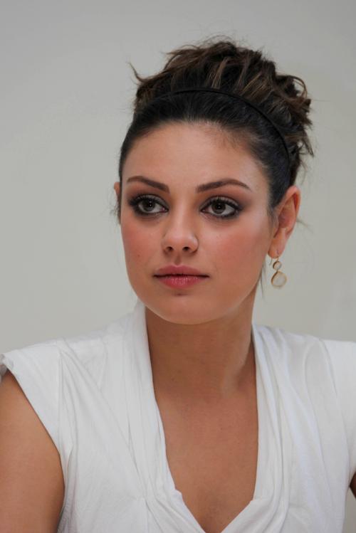 Mila Kunis (12  HQ), photo:10