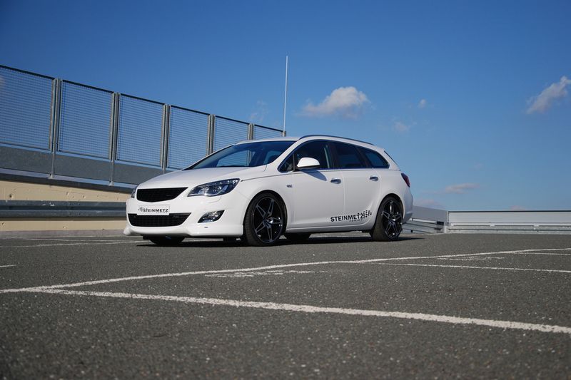 Opel Astra Sports Tourer    Steinmetz (22 +)