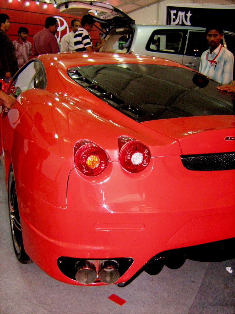  Toyota Corolla    Ferrari F430 (6 )