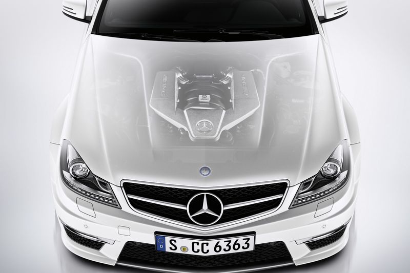 Mercedes-Benz    C 63 AMG (41 +2 )