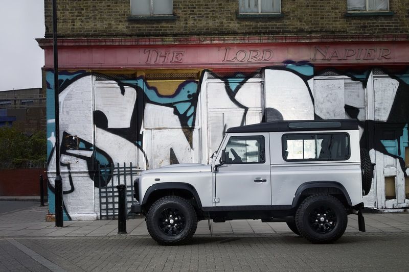  Land Rover    Defender X-Tech Limited Edition (18 )
