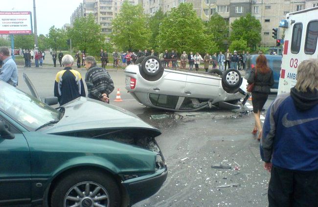 Авария в Киеве (13 фото)