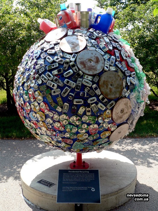 Чикагская выставка креативных и необычных глобусов. Клево! (77 фото)