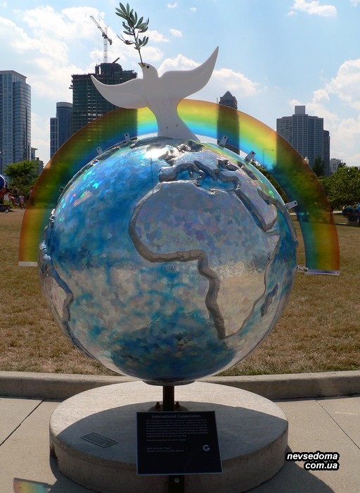 Чикагская выставка креативных и необычных глобусов. Клево! (77 фото)