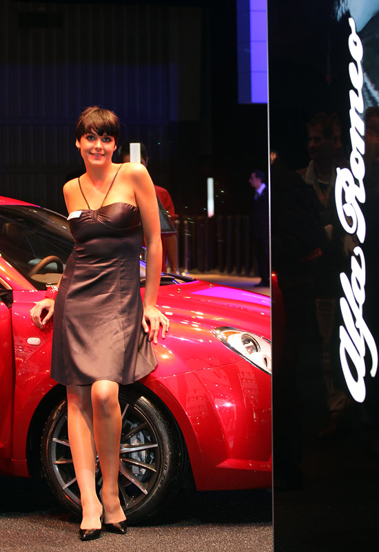 Париж и Москва. Кто лучше? (40 фото)