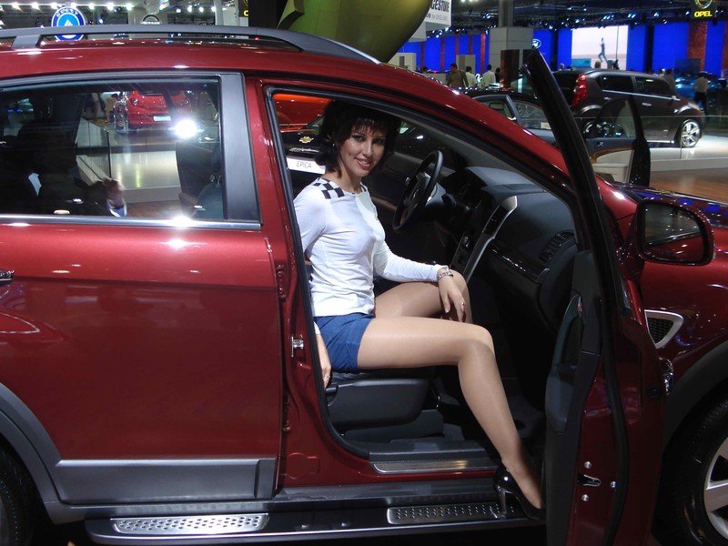 Париж и Москва. Кто лучше? (40 фото)