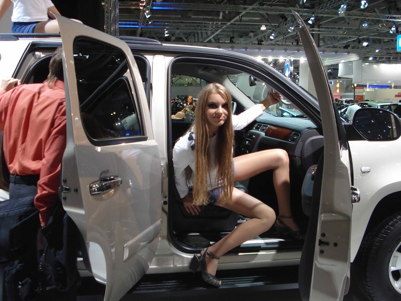 Париж и Москва. Кто лучше? (40 фото)