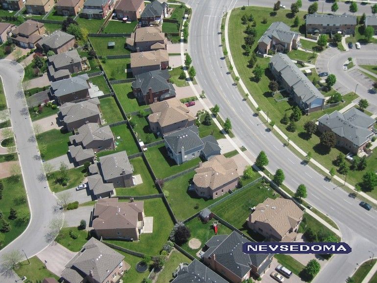 Страна пригородов (3 фото)