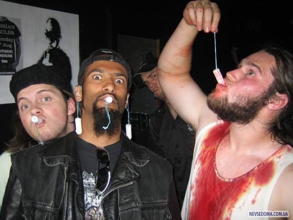 Черная сторона металла (29 фото)