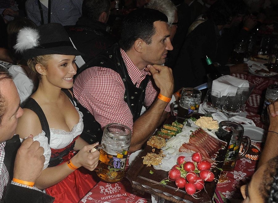 Как насчет по пивку после работы?