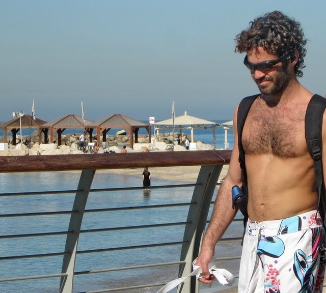 Сегодня праздник у девчат