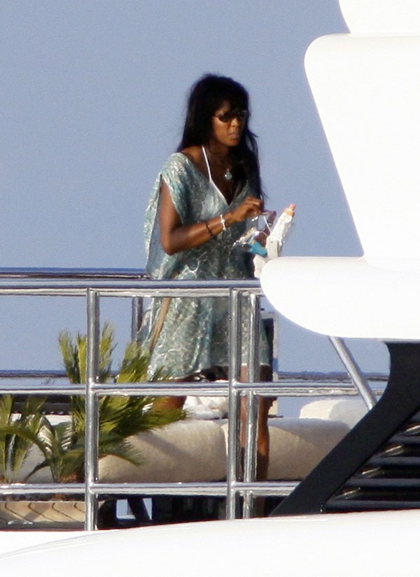 Naomi Campbell в бикини (7 фотографий), photo:6