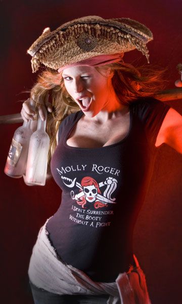 Девушки-пираты (44 фото)