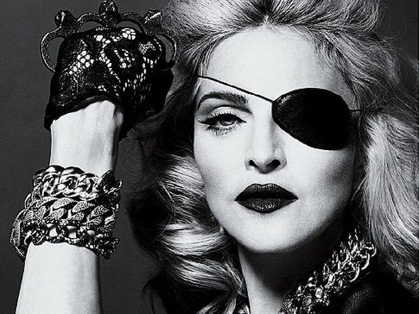 Девушки-пираты (44 фото)