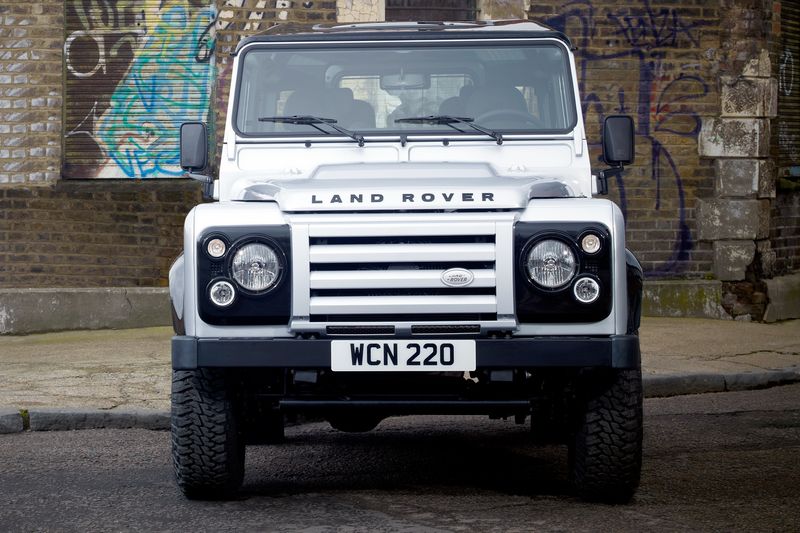Концепт нового Defender от Land Rover (8 фото) 