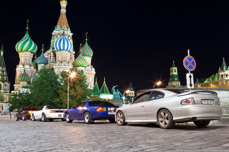 Автомобиль 25. Американский Moscow car фото. Аренда авто Москва для американцев.