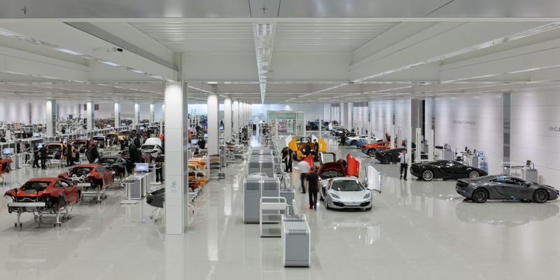 В Великобритании открылся цех по сборке McLaren (63 фото)