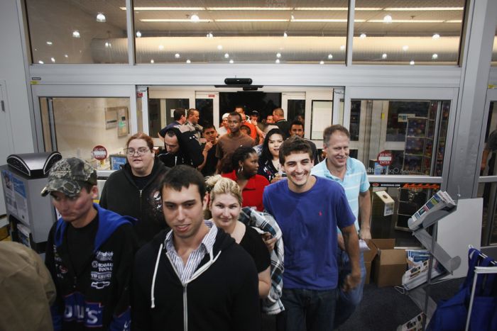 Глобальная распродажа (49 фото + видео)