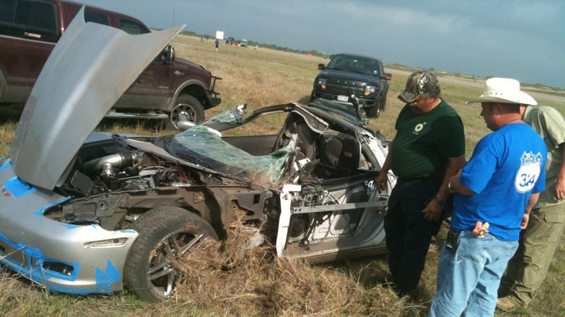 Авария на треке при установлении рекорда скорости (6 фото+видео)